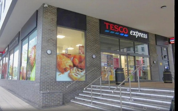 New Central Woking 1 and 2 Bedroom Apartments with Free Gym, close to Train Station image 11